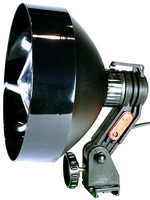 Прожектор Light Force STRIKER с рефлектором диаметром 170 мм и креплением на ствол оружия.
